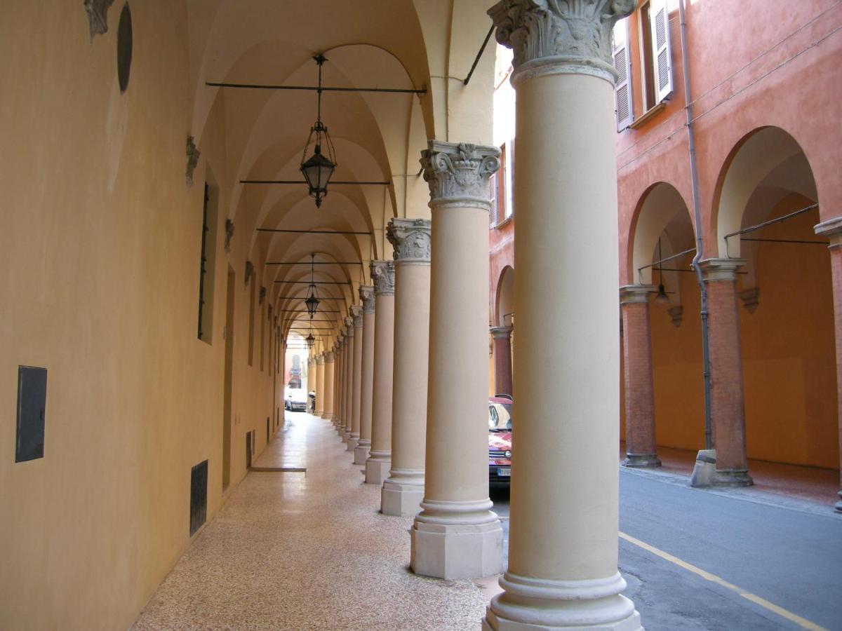 Saint George And The Dragon Suite Bolonia Exterior foto